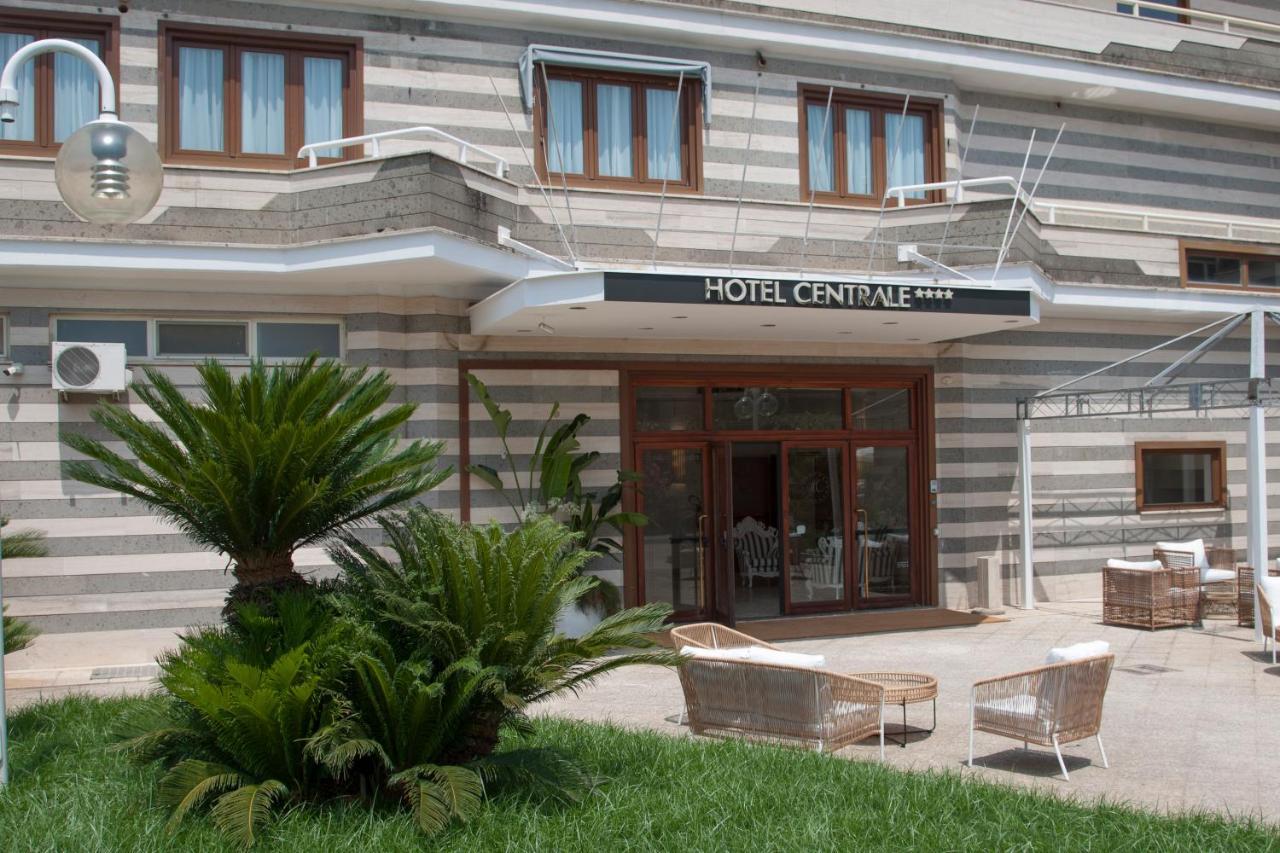 Hotel Centrale Sabaudia Exterior foto